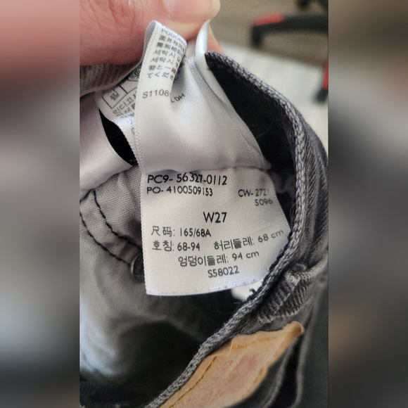 Levi's 501 Original Fit High-Rise Women's Jean Shorts Size 27 - Picture 12 of 16